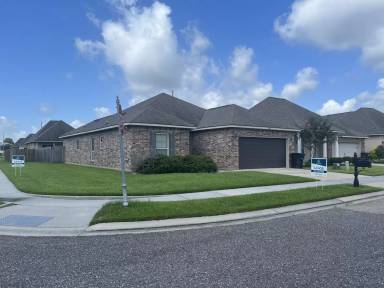 Main picture of 8676 Aston Ave
