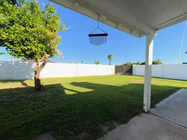 Main picture of 1000 N Evergreen St