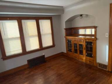 Main picture of 2359 N 53rd St