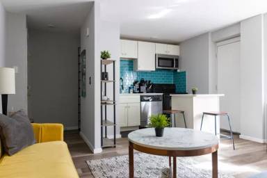 Main picture of 5522 Delmar Blvd