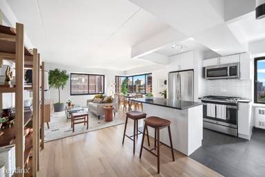 Main picture of 200 East 87th St