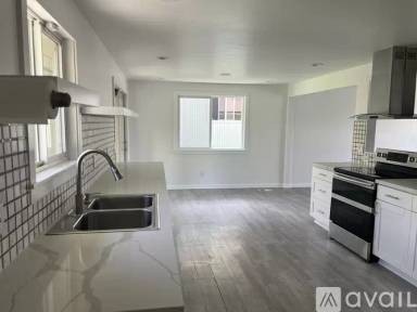 Main picture of 2115 W 8th Pl