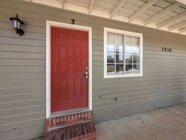 Main picture of 2430 N Brophy Cir