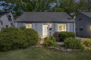 Main picture of 25521 Briardale Ave