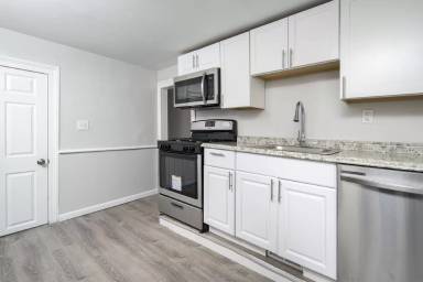 Main picture of 457 Madison St