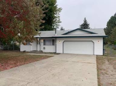 Main picture of 10482 N Maple St