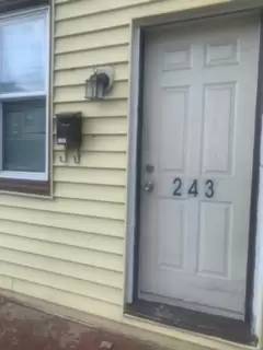 Main picture of 243 Perry St