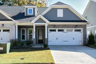 Main picture of 1024 Lacala Ct