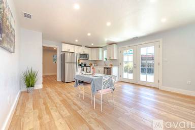 Main picture of 17553 Parker Rd