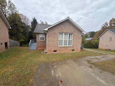 Main picture of 209 Thomas St