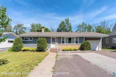 Main picture of 1221 W Arrowhead Rd
