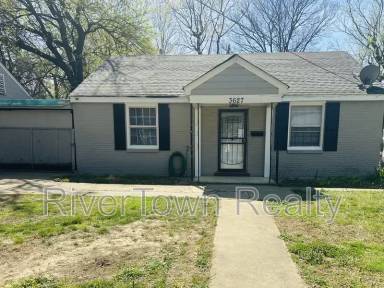 Main picture of 3627 N Lloyd Cir