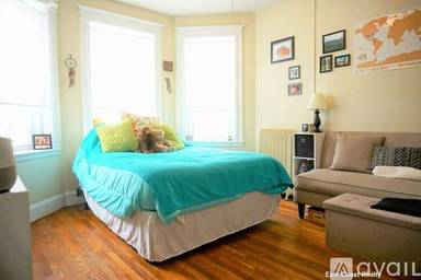 Main picture of 60 Woodstock Ave