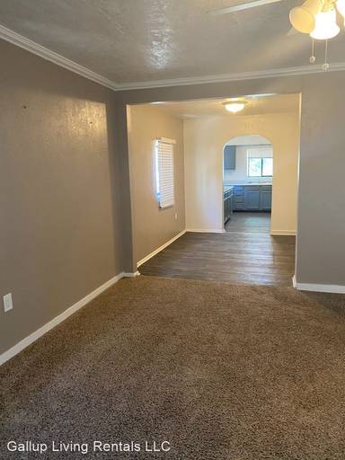 Main picture of 817 E Aztec Ave