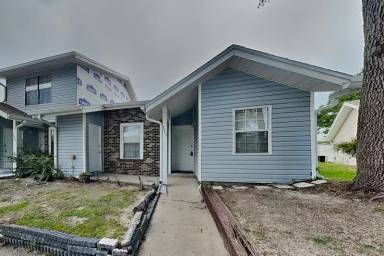 Main picture of 111 Hidden Arbor Ct