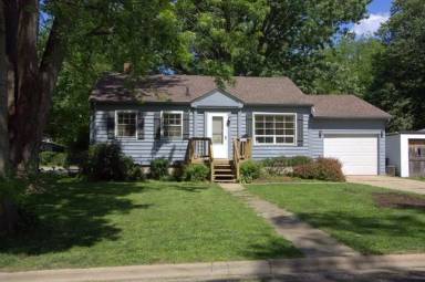 Main picture of 904 S Webber St