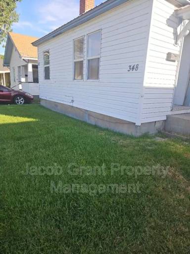 Main picture of 348 Basalt St