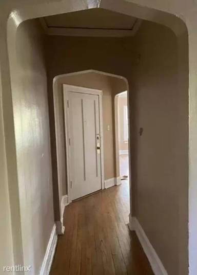Main picture of 7402 S Chappel Ave