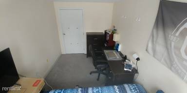 Main picture of West End Place