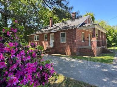 Main picture of 1305 Birch St