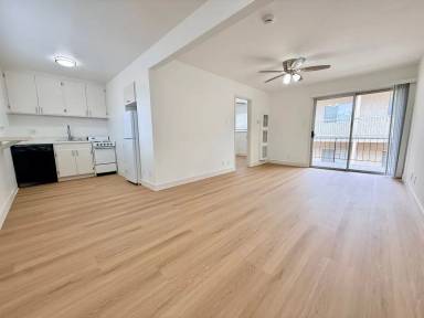 Main picture of 1239 Oak Grove Ave
