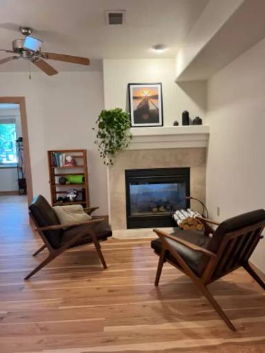 Main picture of 3710 N Oakland Ave