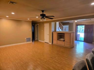 Main picture of 506 Kees Cir