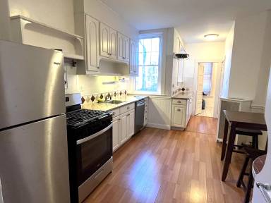 Main picture of 14 Claflin Rd