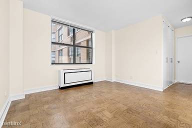 Main picture of 400 E 71st St Apartments