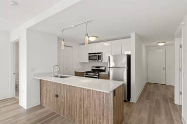 Main picture of 420 N Orleans St