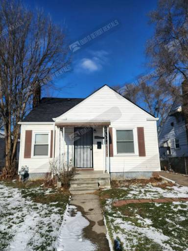 Main picture of 16307 Fairmount Dr