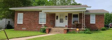 Main picture of 705 N Mill St