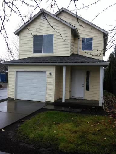Main picture of 1815 SW Easy St
