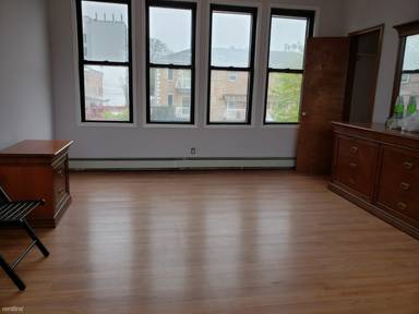 Main picture of 73 Bay 26th St