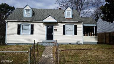 Main picture of 3909 Larchmont Ln