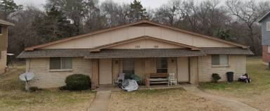 Main picture of 120-122 PEBBLE CREEK DR