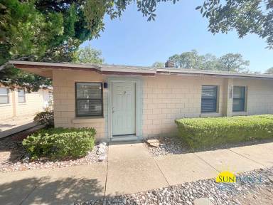 Main picture of 1763 Hopper St