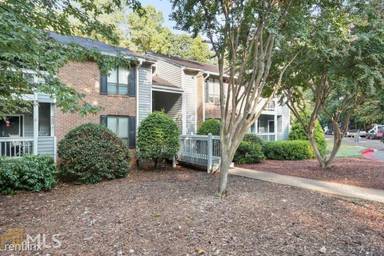 Main picture of 527 Warm Springs Cir