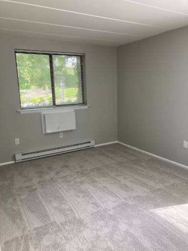 Main picture of 355 Forest Ave