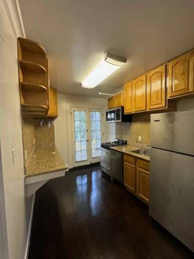 Main picture of 940 Leavenworth St