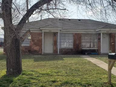 Main picture of 1920 S Wallace Dr