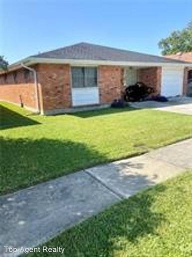 Main picture of 4908 Academy Dr