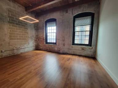 Main picture of 173 W Berks St