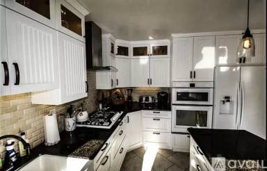 Main picture of 620 Fox Ct E