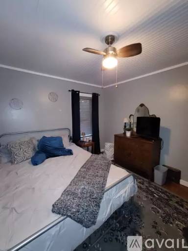 Main picture of 411 Adams Ave