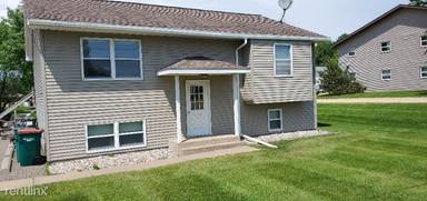 Main picture of 207 W Graham St