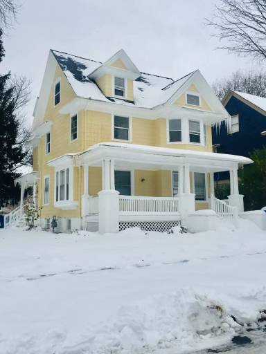 Main picture of 257 Barton St