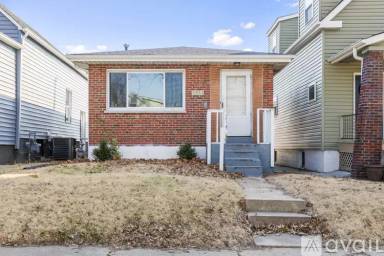 Main picture of 6334 Hancock Ave