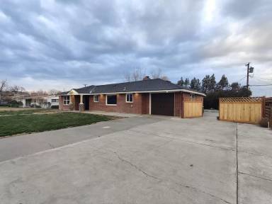 Main picture of 6504 W Umatilla Ave