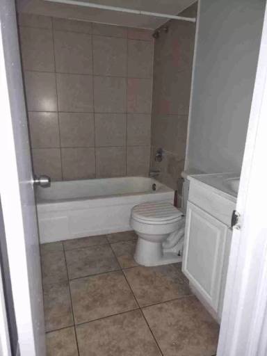 Main picture of 2145 Daley St